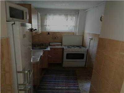 Închiriem apartament cu 3 camere Tudor zona Budai