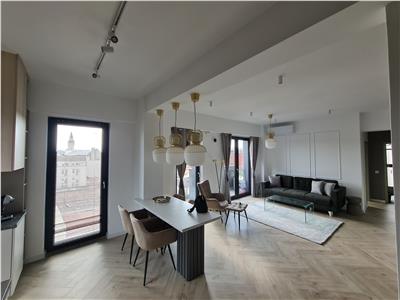 Apartament ultracentral nou, luminos, de închiriat